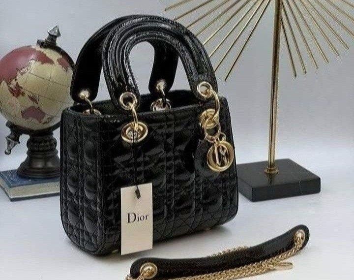 Genti mini,model Lady,diverse culori,accesorii incluse