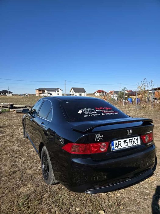 Honda Accord 2.2crdti