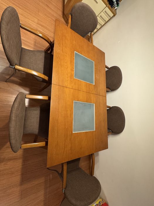 Поръчкова трапезна маса от дървен масив