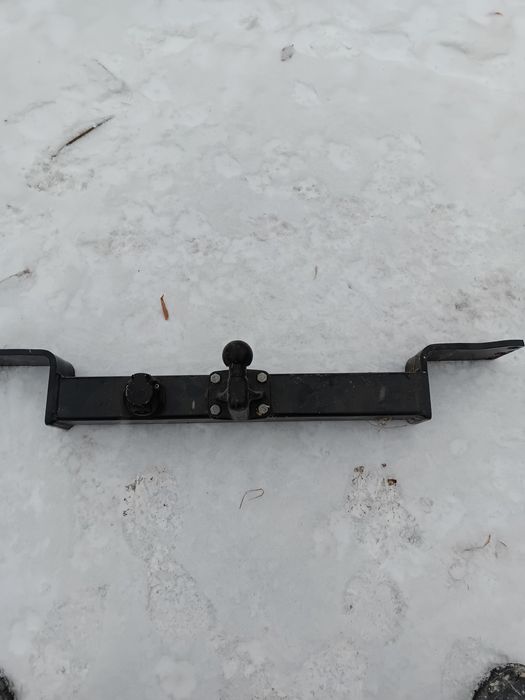 Фаркоп нa Mitsubishi Pajero 2 заводской