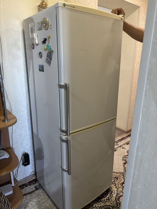 Продам холодильник