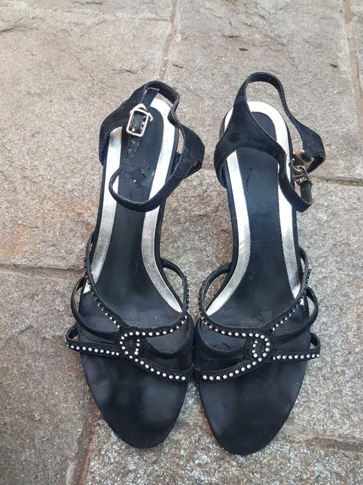 Дамски обувки тип сандал