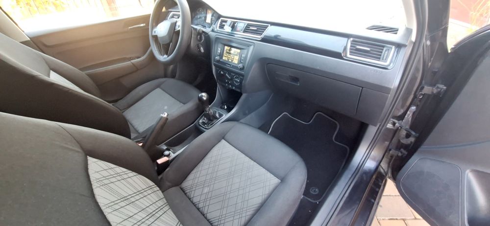 Vând Seat Toledo