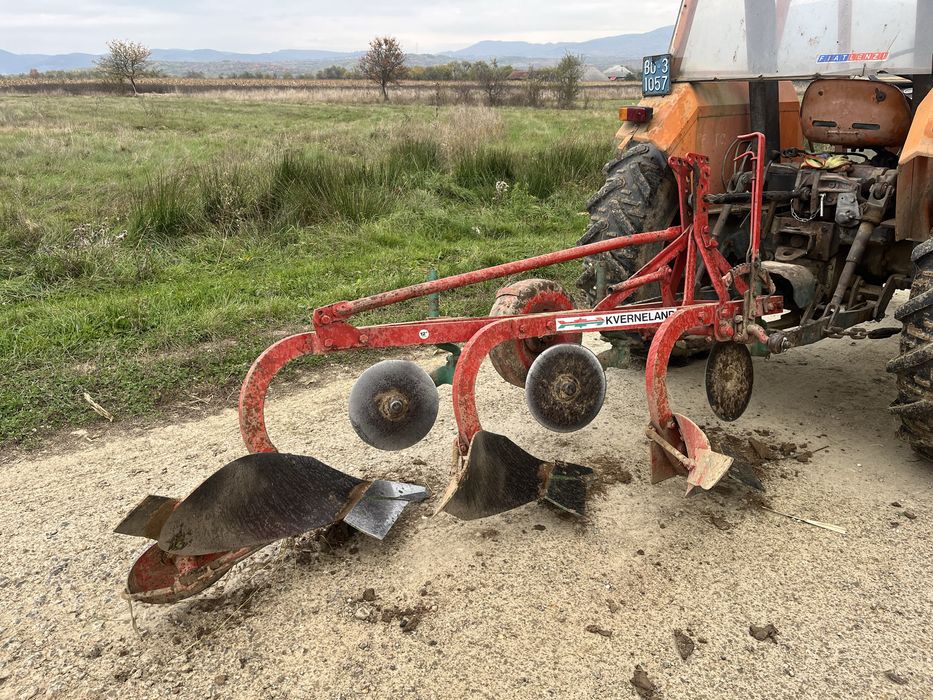 Plug 3 brazde Kverneland nr12