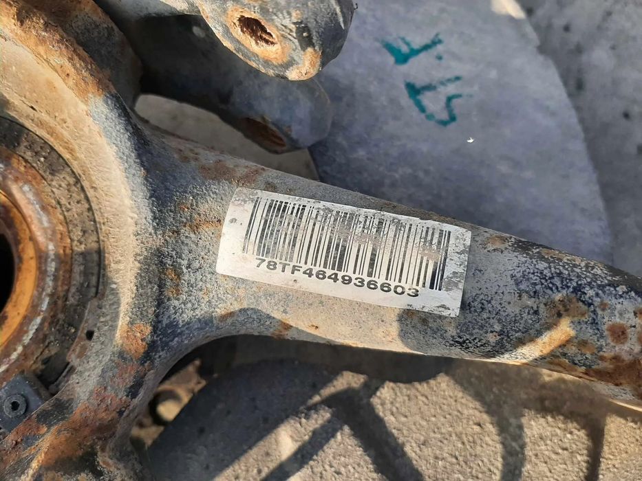 fuzeta stanga  fata citroen c5 3  3.0 hdi