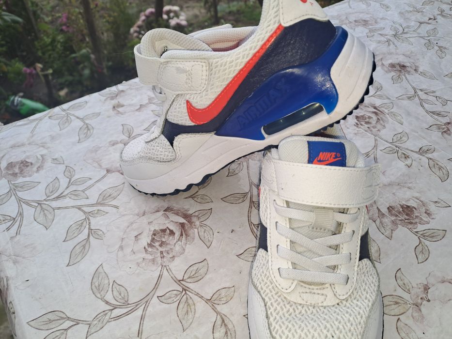 Маратонки  Nike air max