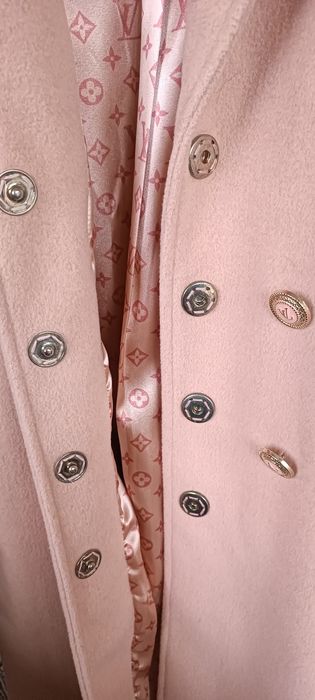 Палто Louis Vuitton розово 40 размер