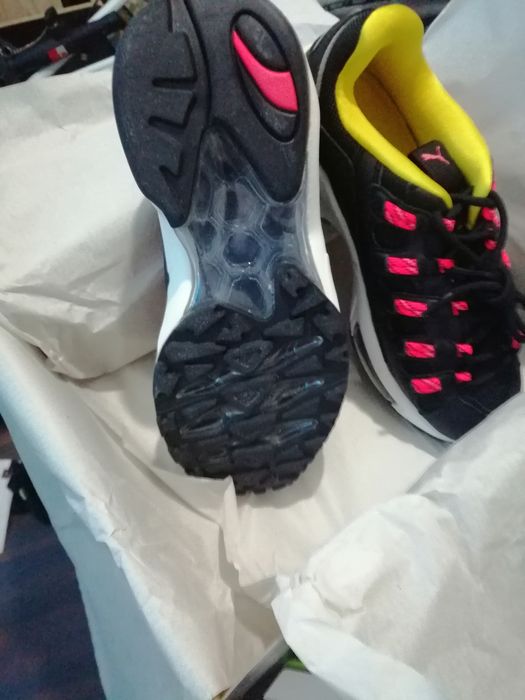 Pantofi Sport Puma Unisex 37,5 ; 38 și 38,5