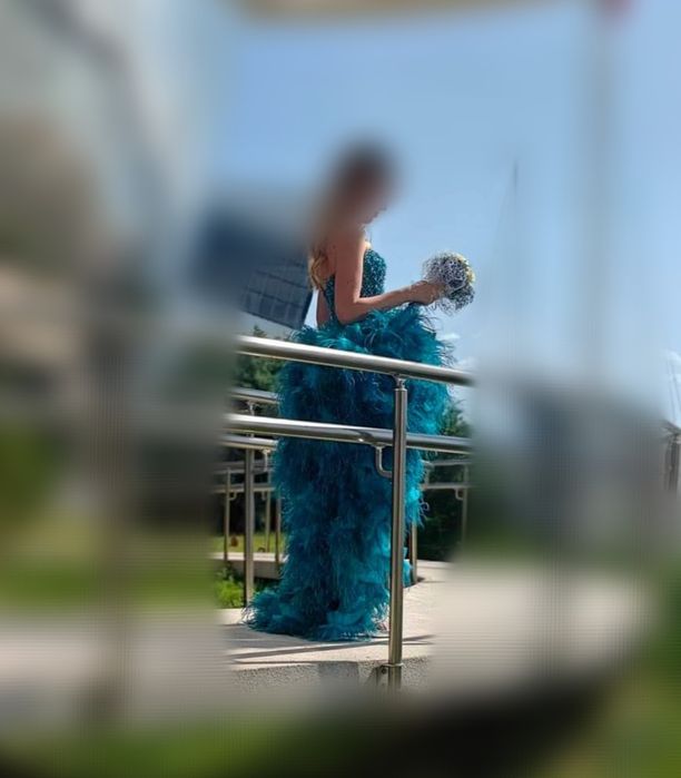 Абитуриентска рокля