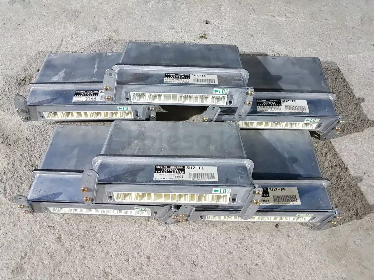 Блок управления двигателем эбу 3 uz fe