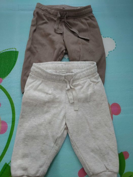 Vând 2 perechi pantaloni h m trening