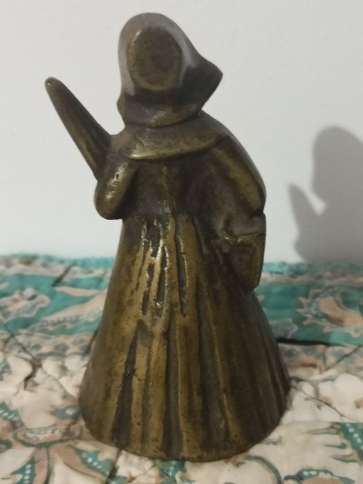 "Crinoline Lady Bell Dutch" - alamă