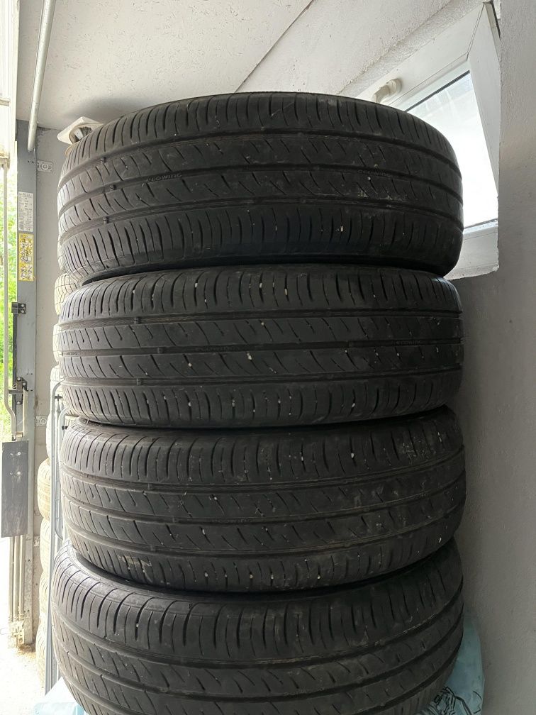 ANVELOPE DE VARĂ KUMHO Ecowing Es01 205/60 R16 92H