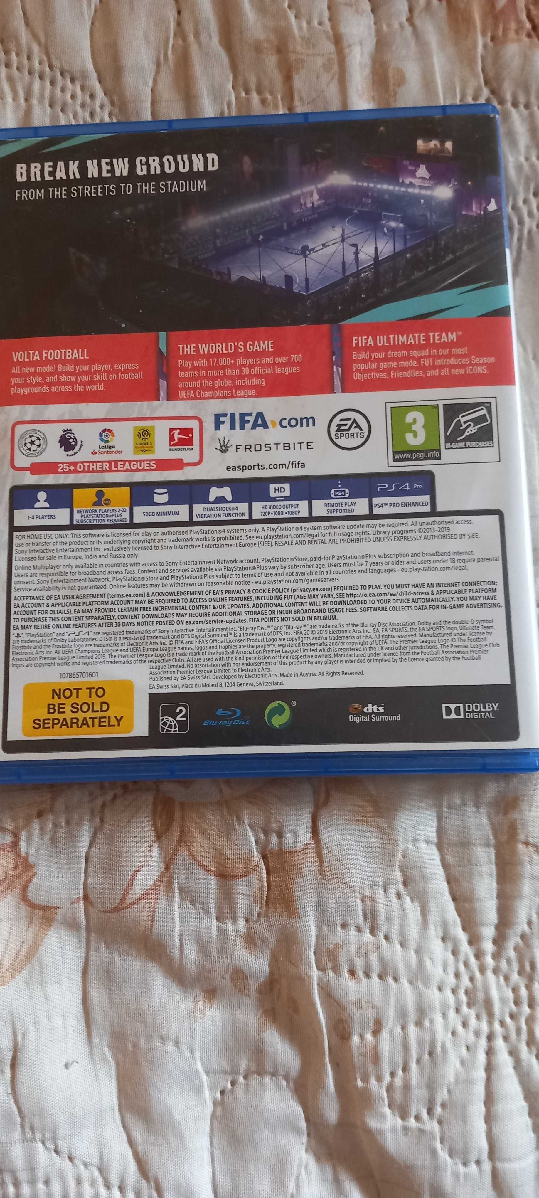 Продавам фифа 19 в много добро състояние за ps4
