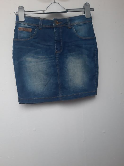 Orice fusta dama XS 39lei