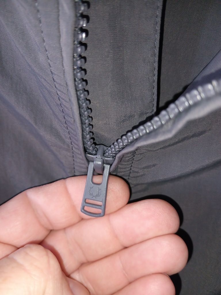 Fred Perry geaca de primăvară măsura M