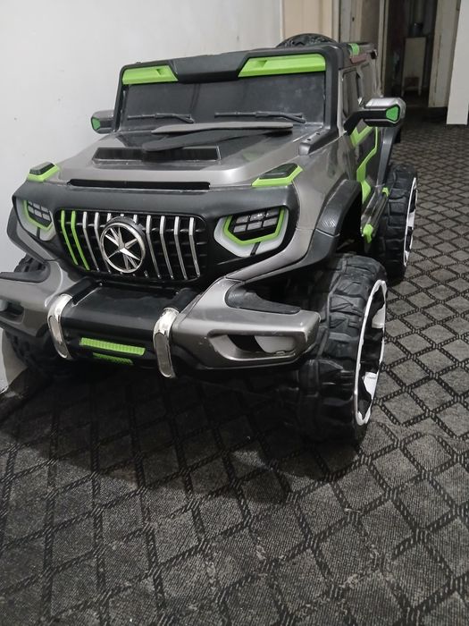 Bolalar elektra mashinasi