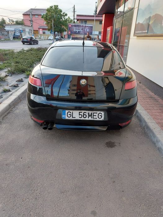 Vand Alfa Romeo GT
Pret NEGOCIABIL‼️
Km 270.000
Motor 1.9 150cp + soft