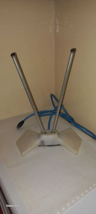Antena TV (Electromures) veche de camera