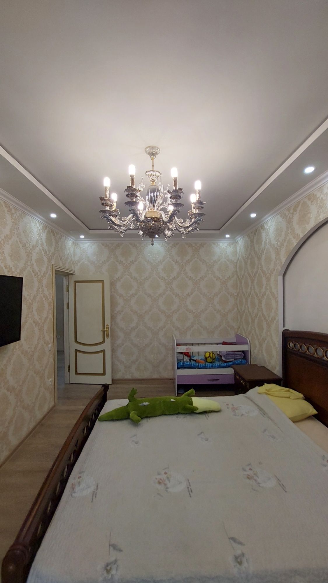 5-ти комн. квартира , 5/3/9 (3-этаж). Дустлик 2 (Сергели)