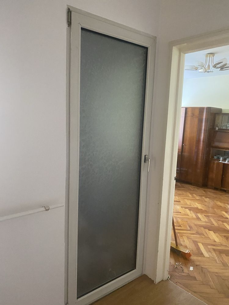 Vand apartament 2 camere Petrila , jud Hunedoara