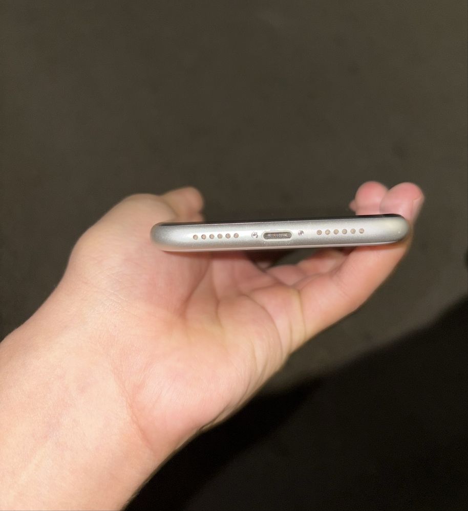 Iphone 11 White 128 gb