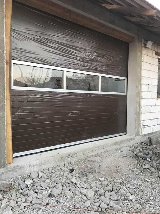 usi de garaj industriale