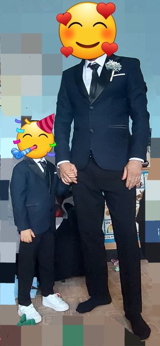 Vând costume tată-fiu