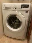 Пералня Electrolux и сушилня Beko
