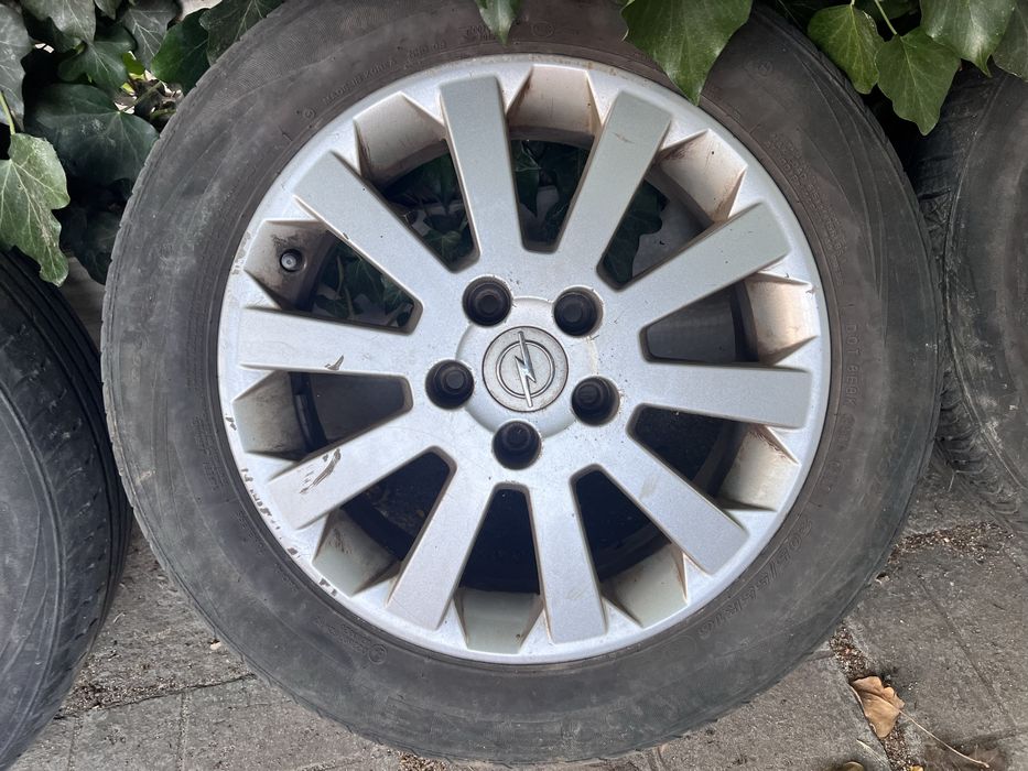 Джанти с гуми Опел Зафира 5*110 R16