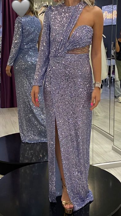 Елегантна рокля