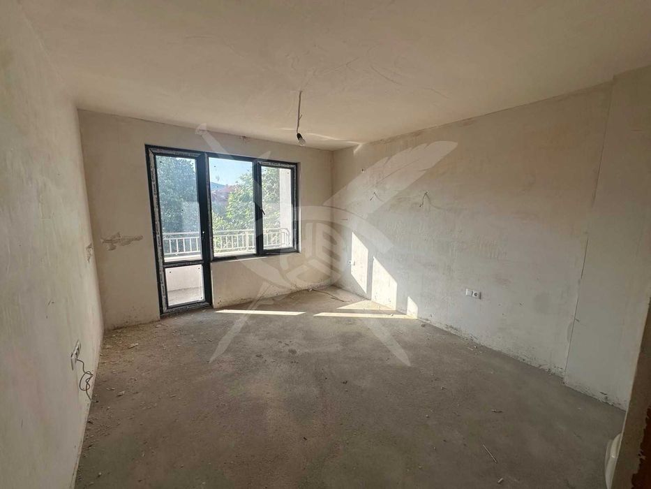 Тристаен апартамент в Айтос 48276