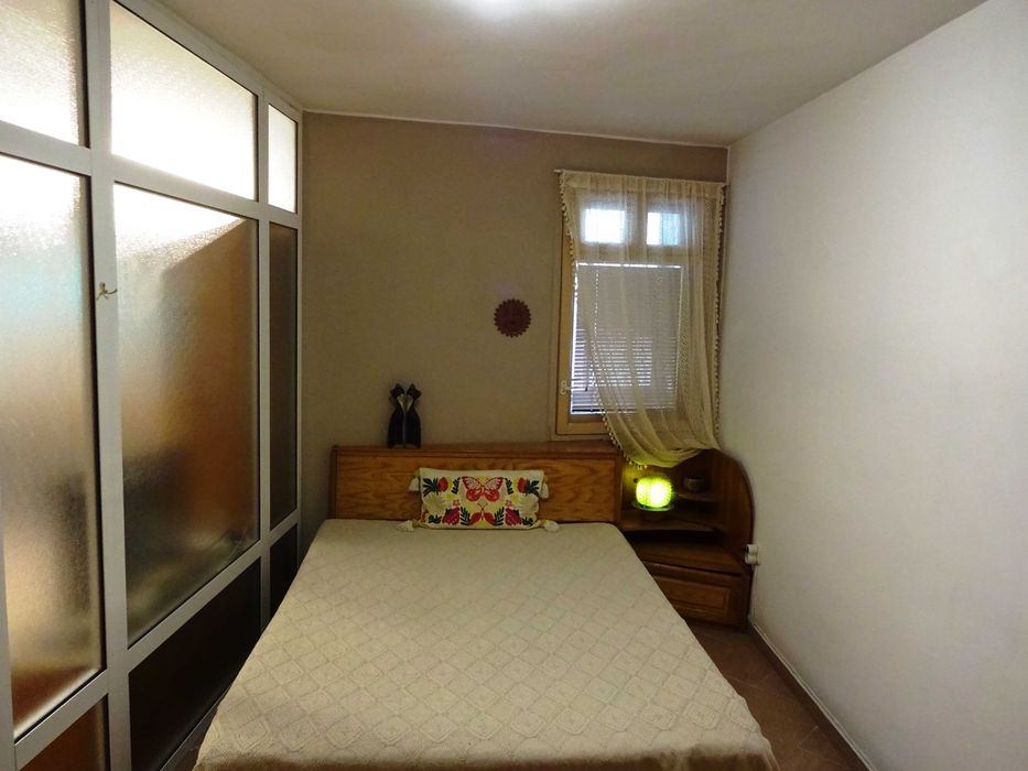 Дава се под наем Едностаен апартамент в Варна, Бизнес хотел - 50 кв.м за 306 € - Снимка #3