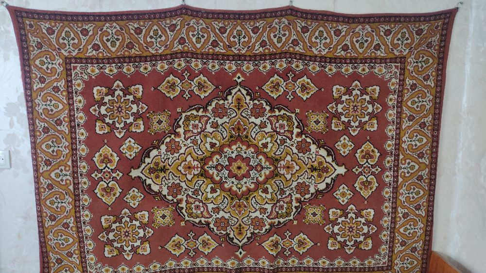 Шерстяной ковер 1,5*2м