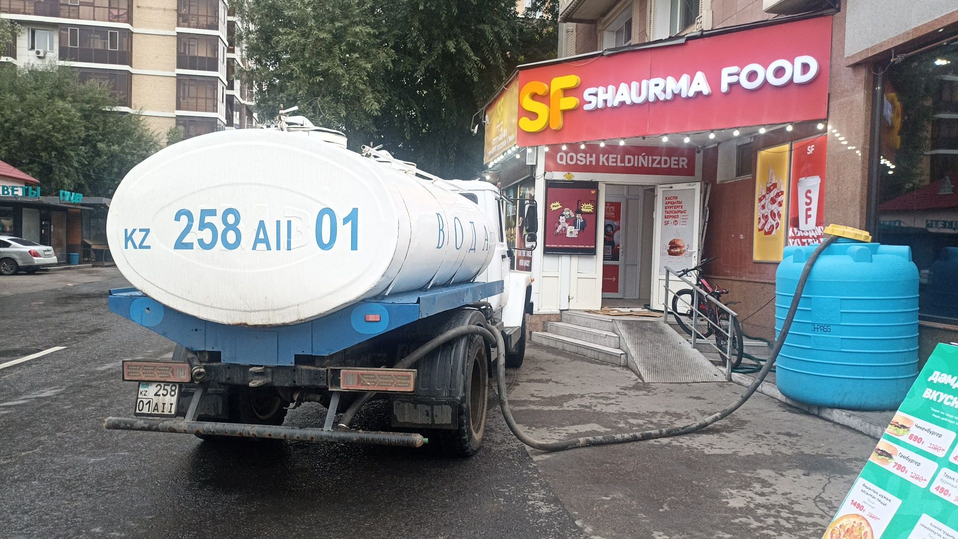Услуги водавоза, доставка питьевой воды