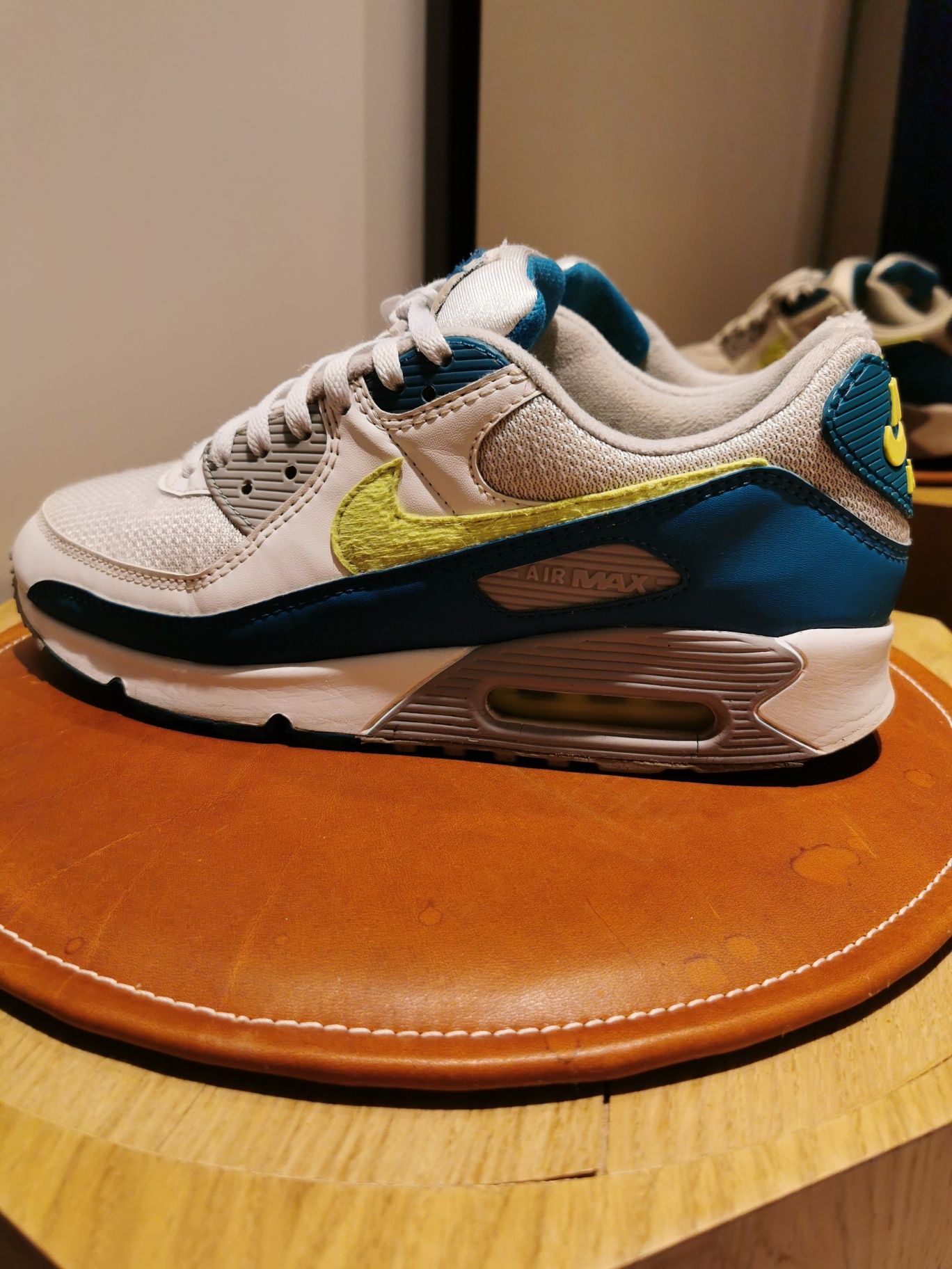 Vând Nike Air Max 90