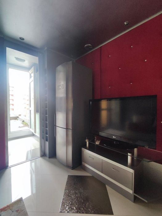 Дава се под наем Двустаен апартамент в София, Студентски град - 72 кв.м за 850 € - Снимка #2