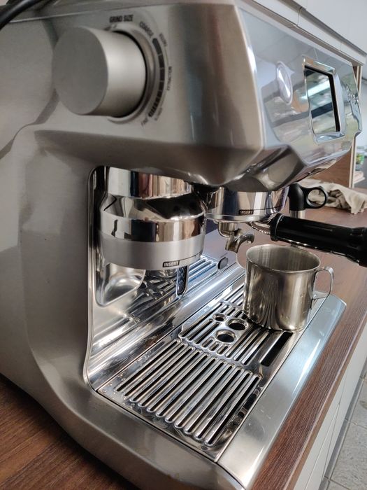 Aparat cafea model sage  SES990bss