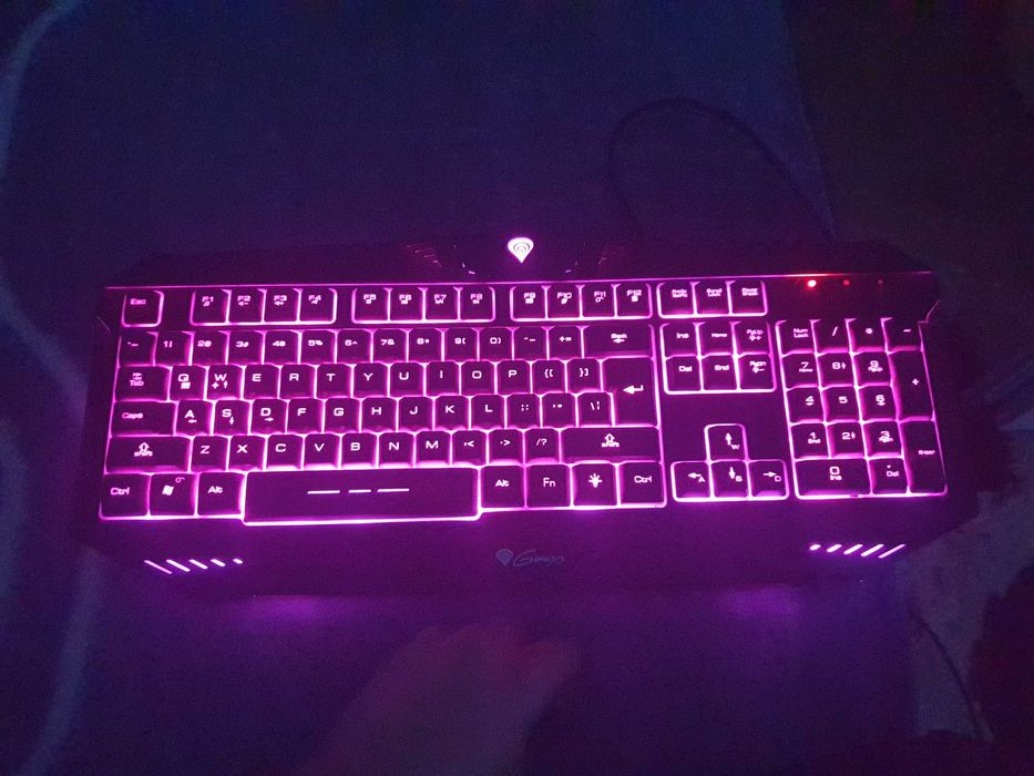 Tastatură pc Gaming Genesis  !!