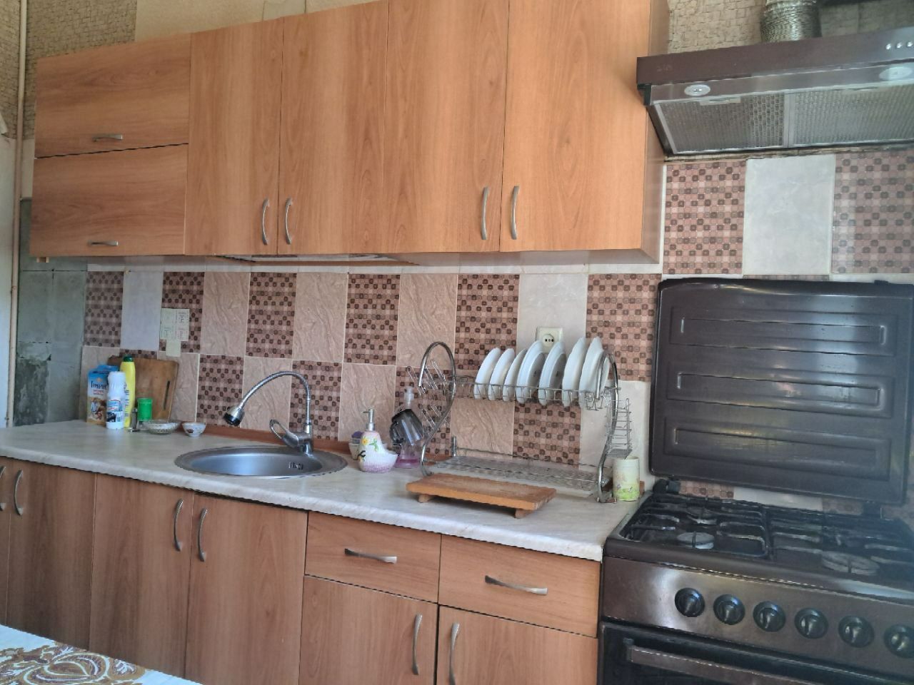 Kvartiraga ikkita xonadosh kerak