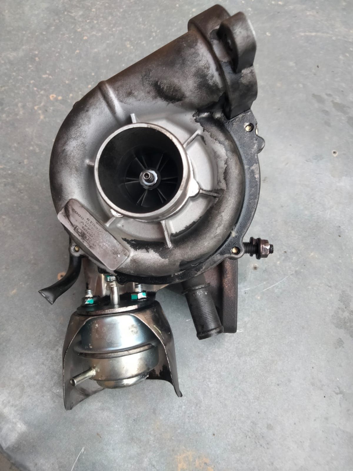 Turbina Peugeot 407 motor 1,6 diesel anul 2006