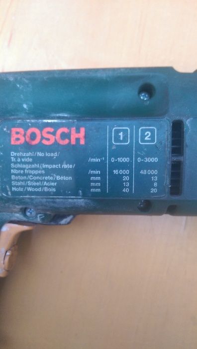 Masina de gaurit cu percutie Bosch PSB 680 2RE 680 W