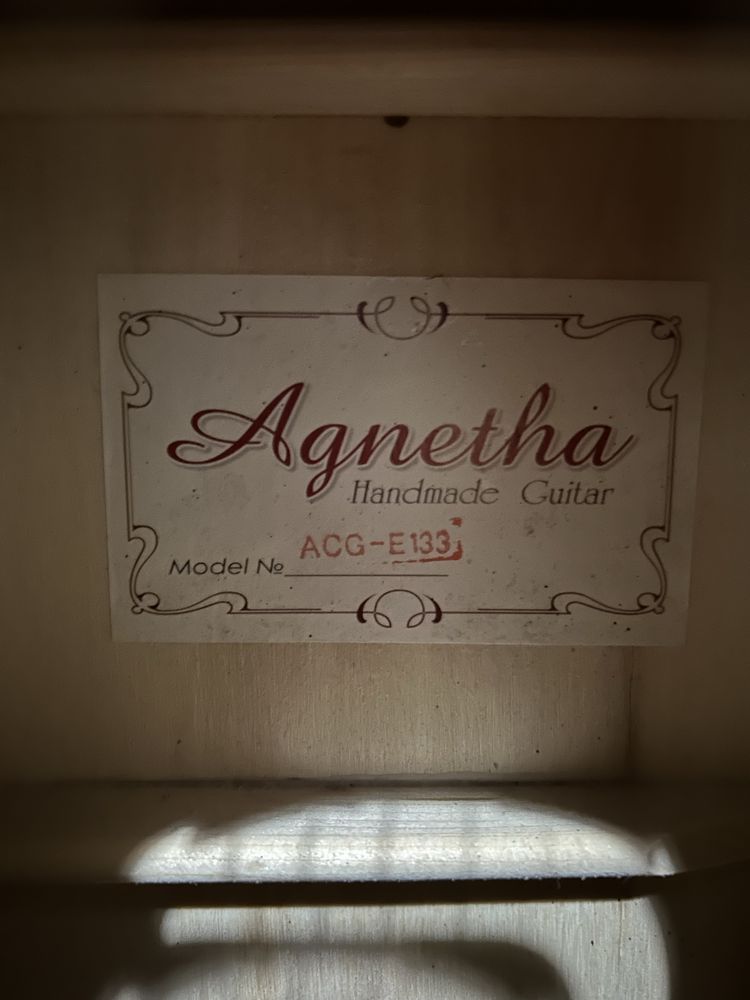 Классическая гитара Agnetha
