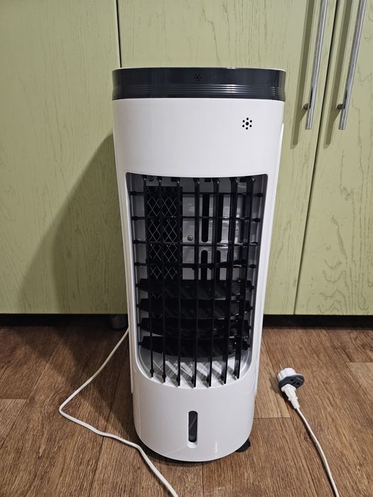 Продаётся напольный испарительный воздухоохладитель