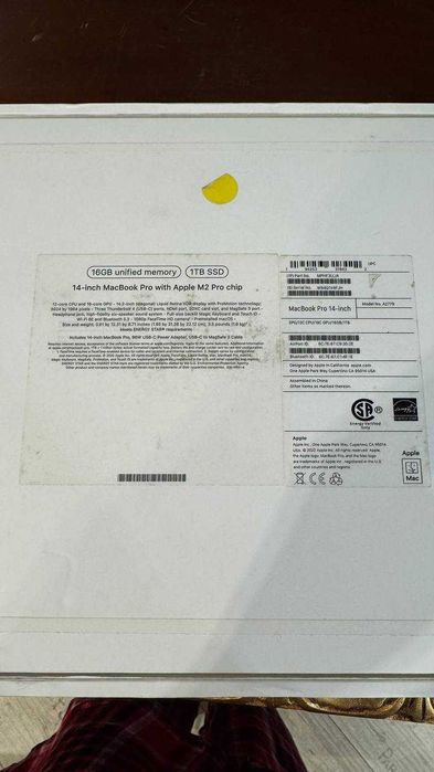 MacBook pro 14-inch M2 16GB / 1TB  SSD