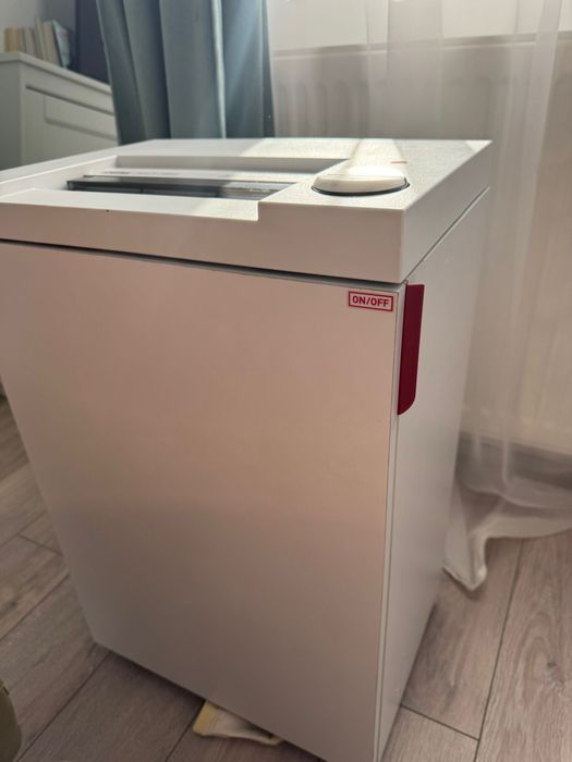 Distrugator documente/ carduri