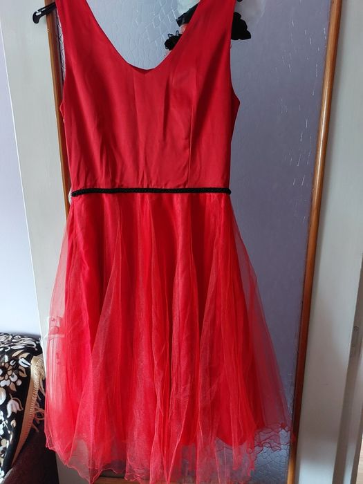 Rochie rosie marimea M