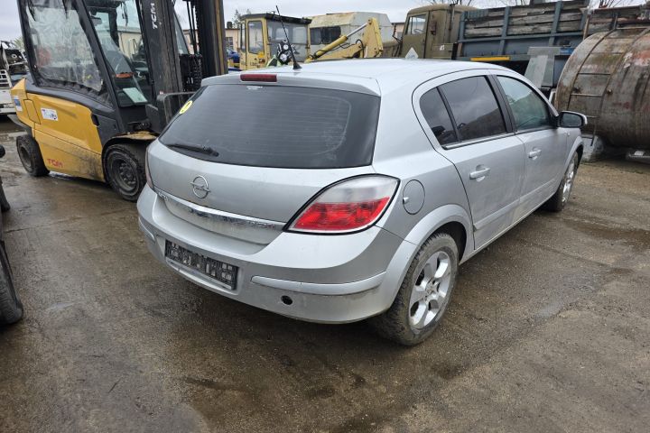 Far dreapta Opel Astra H