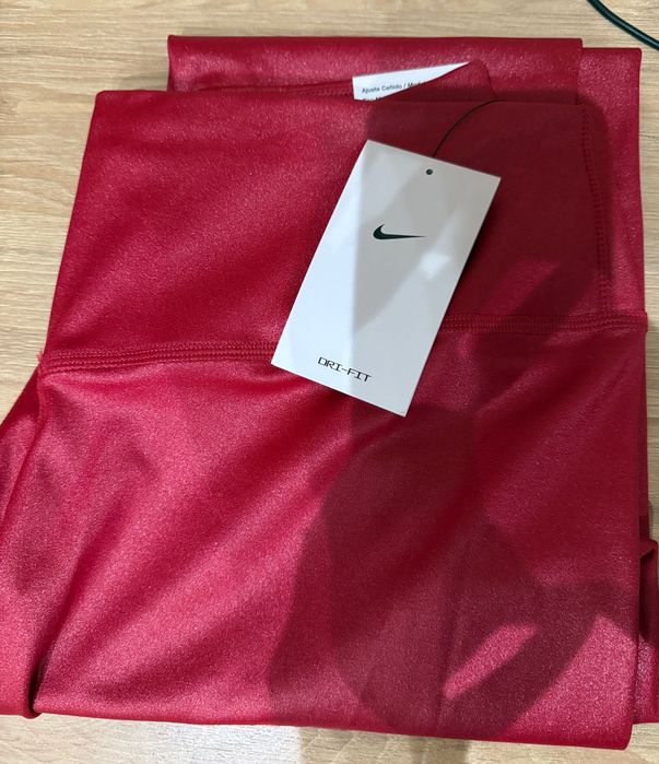 След Nike L размер