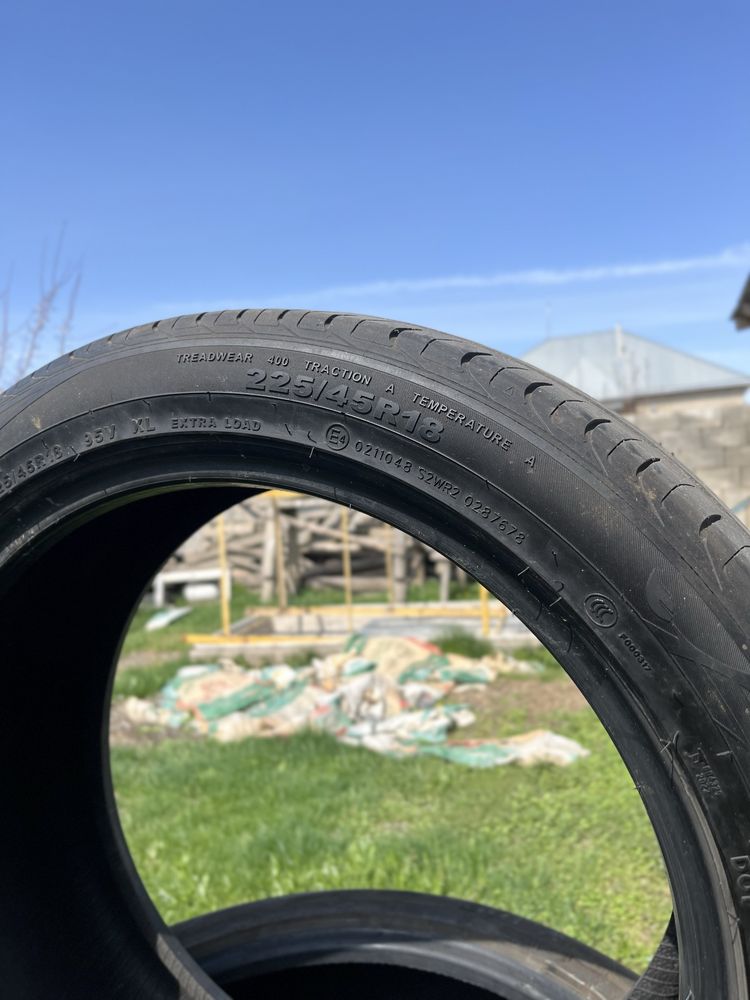 Шины, 225/45/R18, новый 1 сезон ездил,  CONTINENTAL, без шнуров